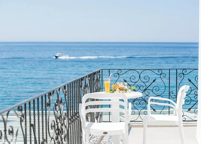 Samaria By The Sea